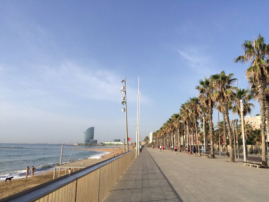 Totte | バルセロナのビーチ『Barceloneta』